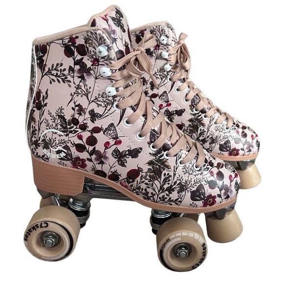 C7 Skates Secret Garden Quad Skates Size 5 or 4Y Perfect SOLD OUT EVERYWHERE - Picture 1 of 15
